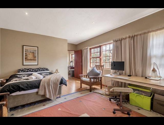 5 BEDROOM HOUSE FOR SALE IN EMMARENTIA